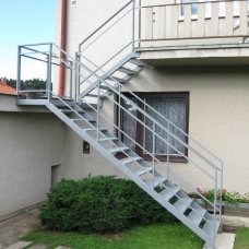 Venkovní ocelové schodiště 02